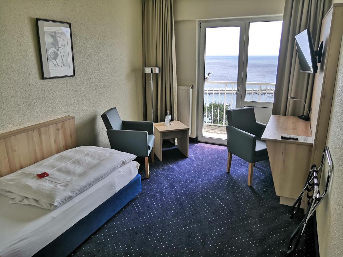 Ruegen-Hotel Sassnitz Exterior photo